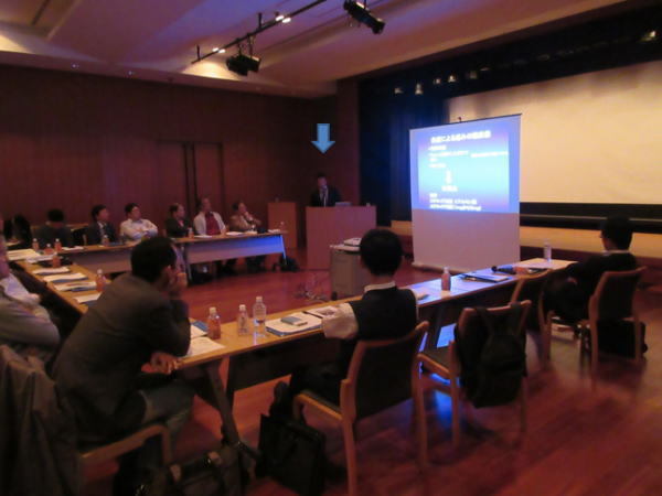 講演